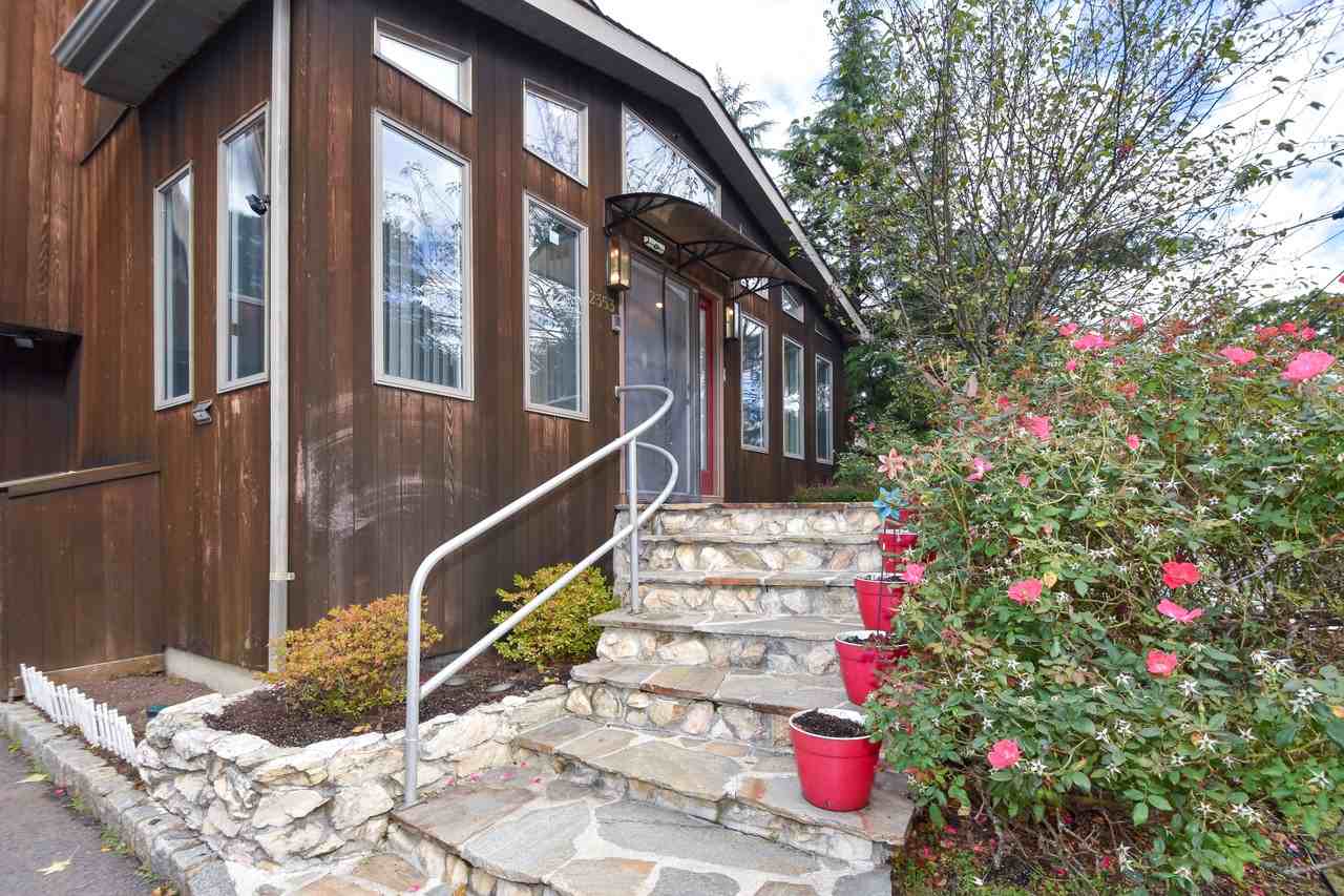 2353 Morse Ave - Photo 2 of 38