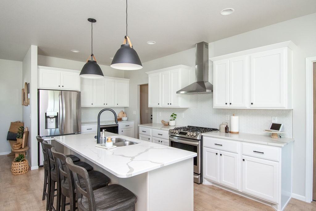 1170 Albert Ct W #1 - Photo 4 of 31