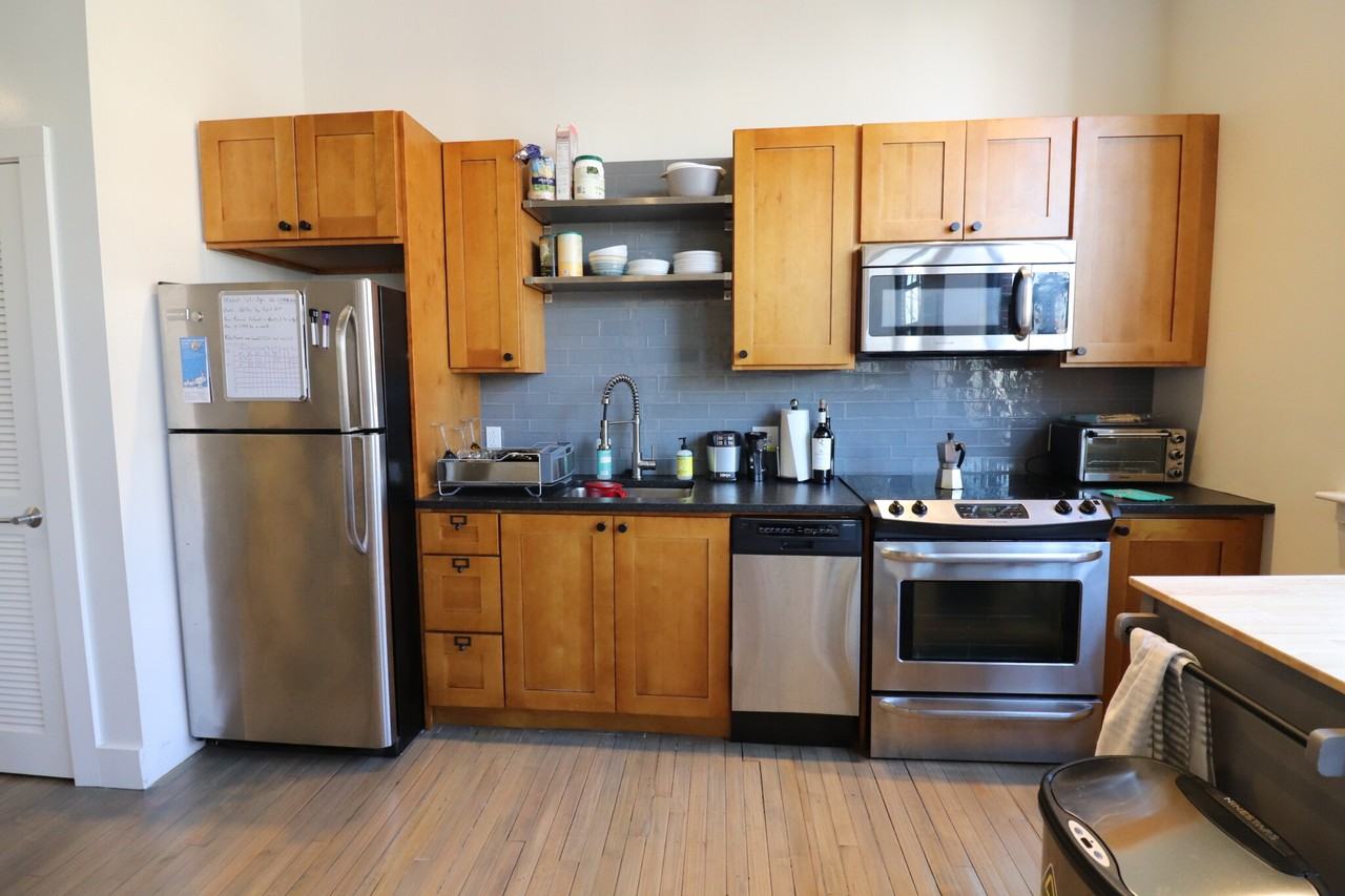 20 Sunnyside St #15 - Photo 3 of 10