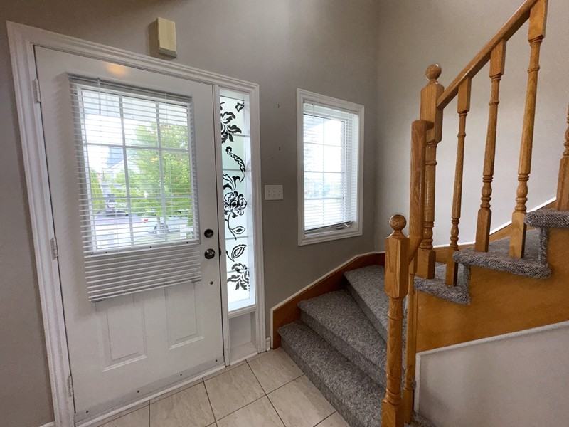 3 Laurelbank Cres. - Photo 3 of 36