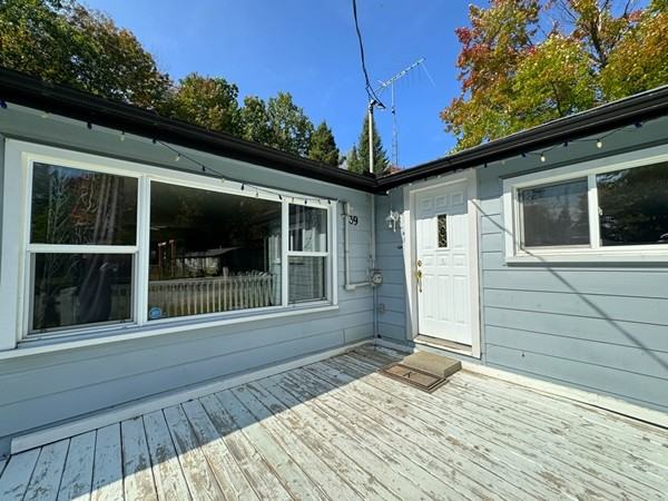 39 Nida Drive - Photo 2 of 39