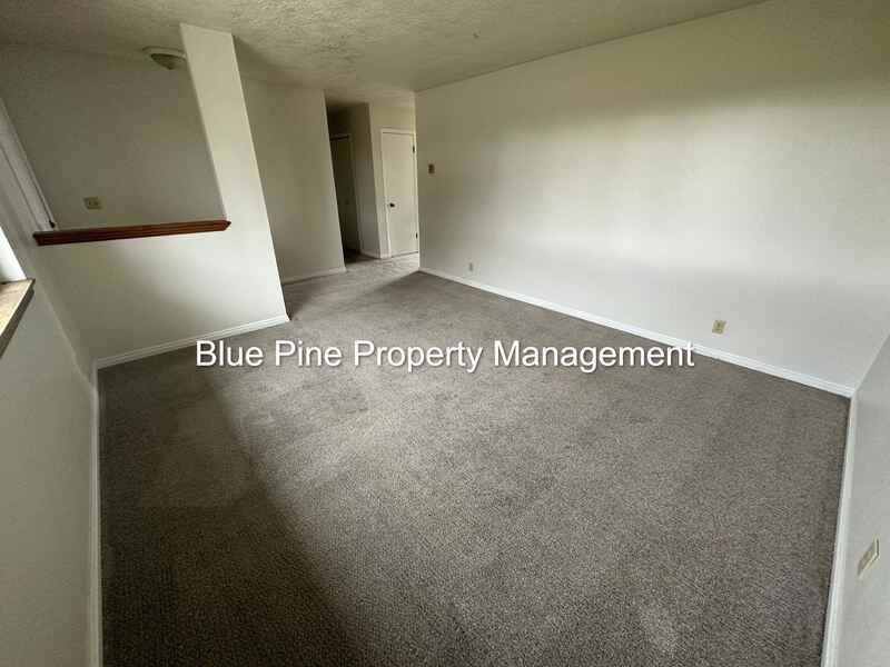 1020 W 33rd N - Photo 3 of 21