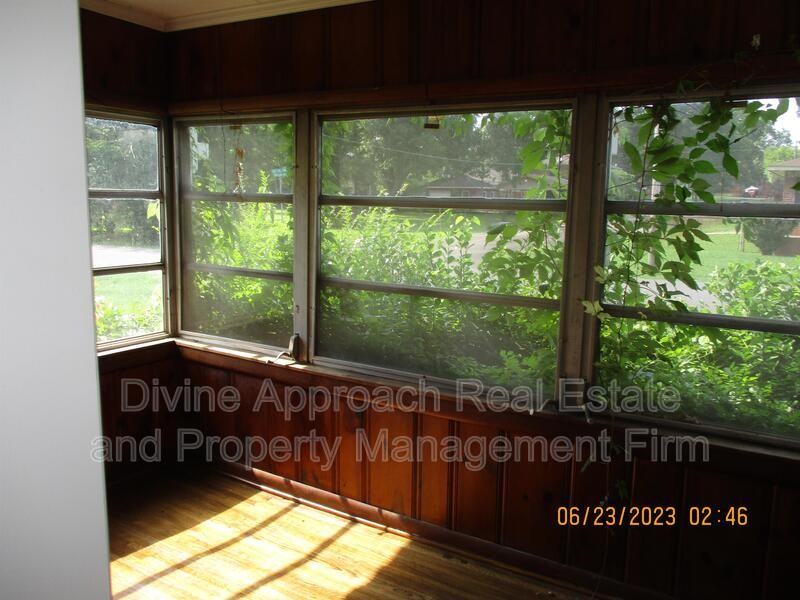 2737 Parklawn Ave Sw - Photo 2 of 22