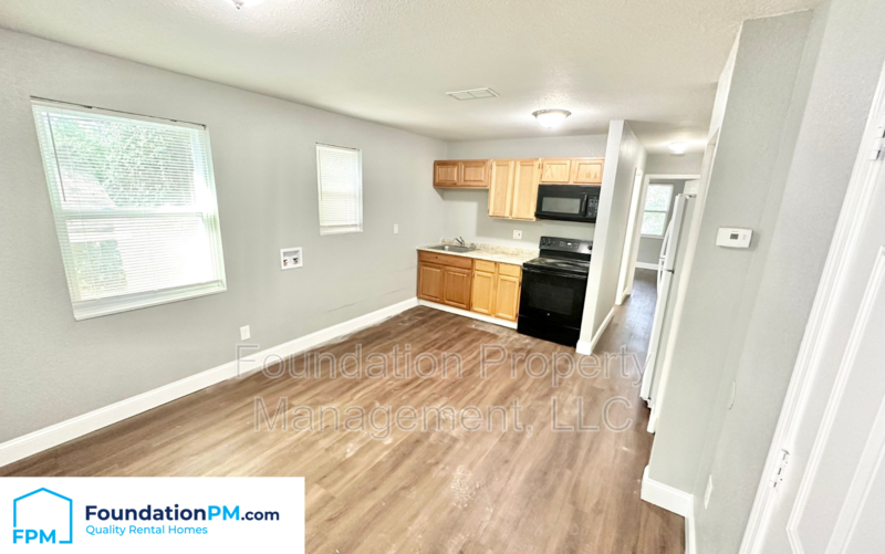 1165 Krayer Street1 - Photo 3 of 10