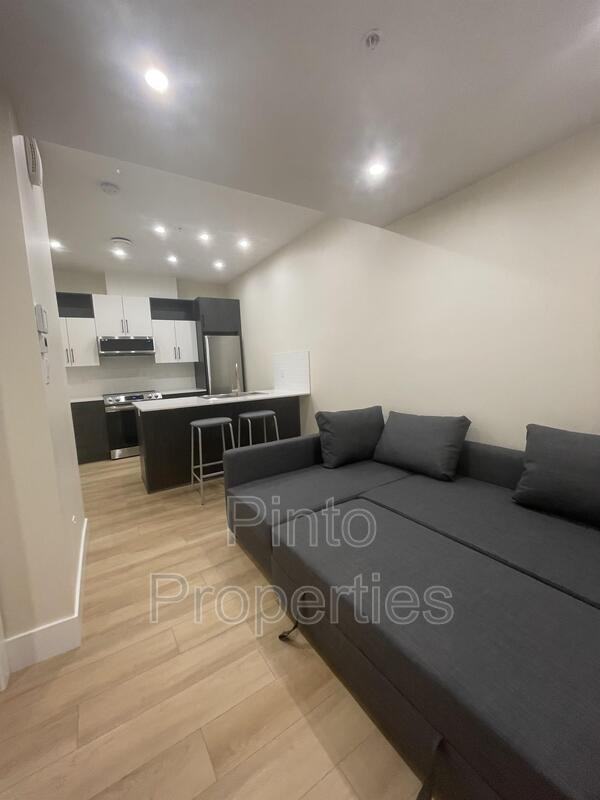 8719 110 Street NW #BS - Photo 6 of 15