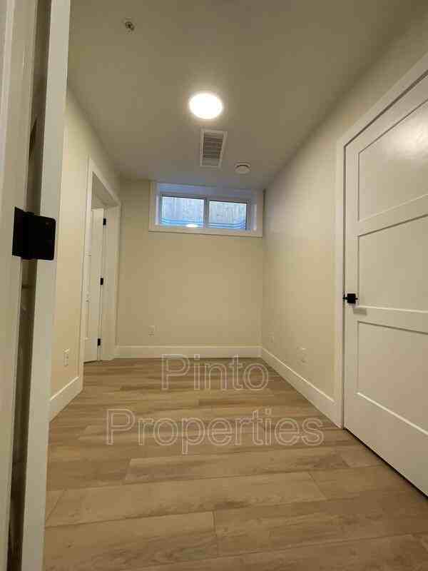 8717 110 St Nw #BS - Photo 4 of 13