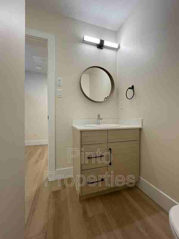 8717 110 St Nw #BS - Photo 6 of 13