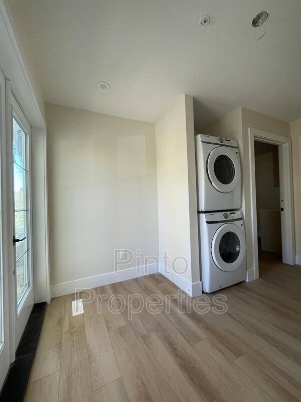 8717 110 St Nw #2B - Photo 6 of 12