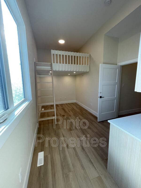 8717 110 St Nw #3B - Photo 2 of 13