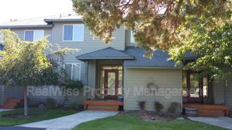 1085 Golden Pheasant Dr - Photo 1 of 1