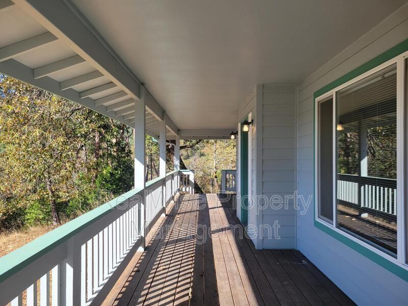 6710 Tunnel Loop Rd - Photo 3 of 21