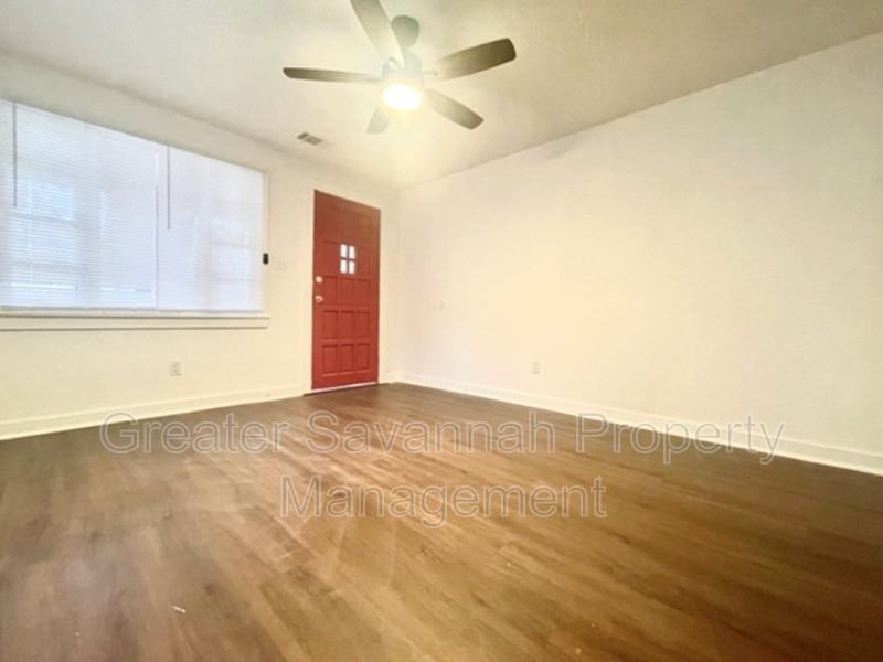 1312 Love St - Photo 4 of 18