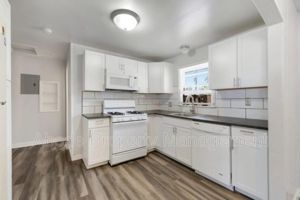 featured image of 126 S Lincoln Ave #3