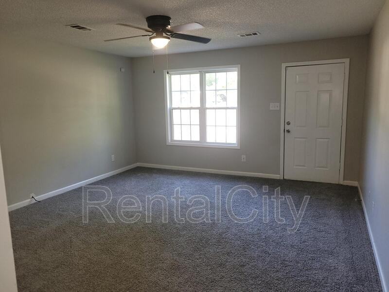 829 Hollow Creek Dr - Photo 3 of 16