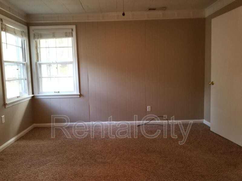 4055 Roseland St - Photo 3 of 18