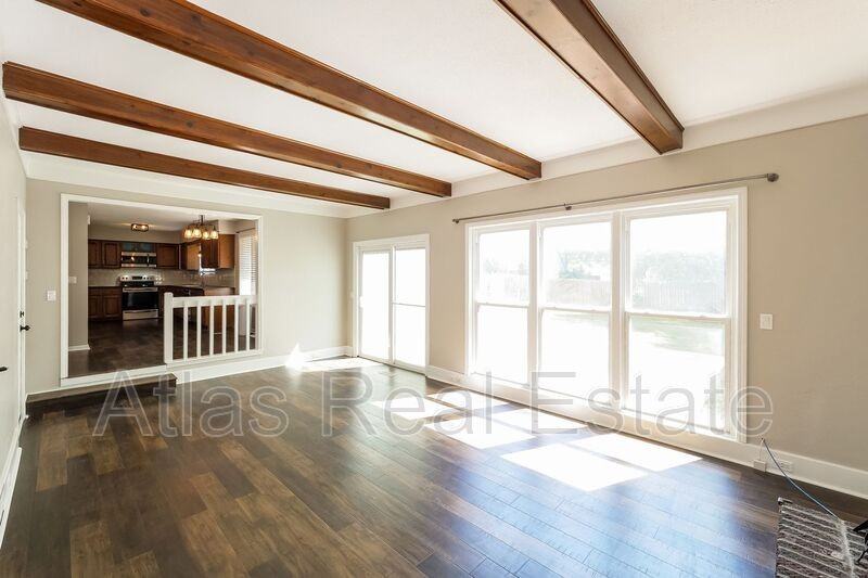 14415 W 92nd Ter - Photo 3 of 27