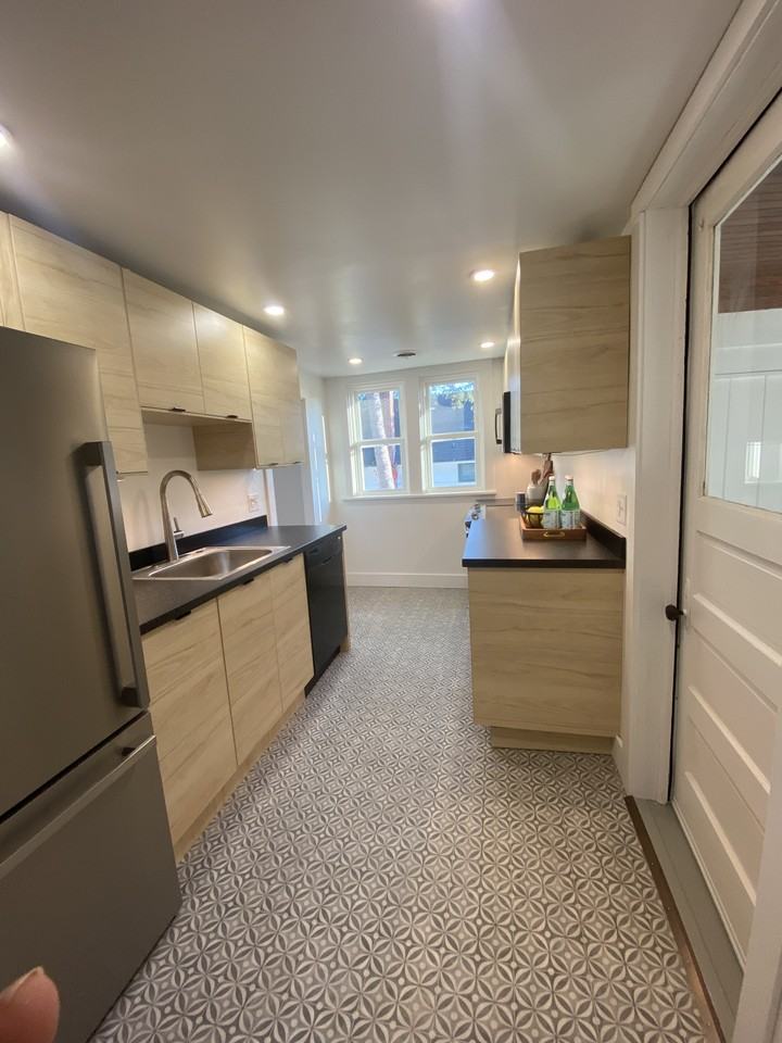 94 Lake St #1 - Photo 3 of 17