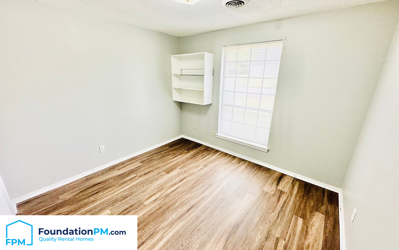 3366 Lone Rock Dr #1 - Photo 4 of 9