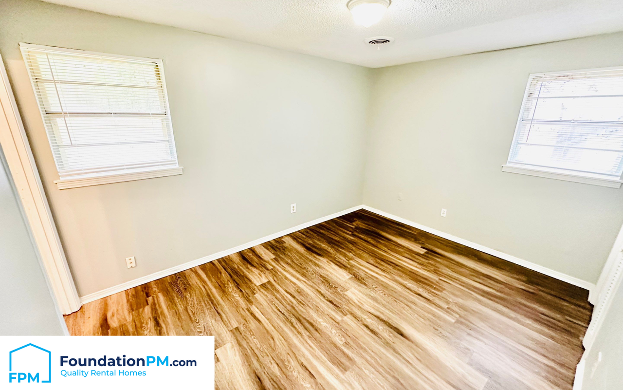 3366 Lone Rock Dr #1 - Photo 5 of 9