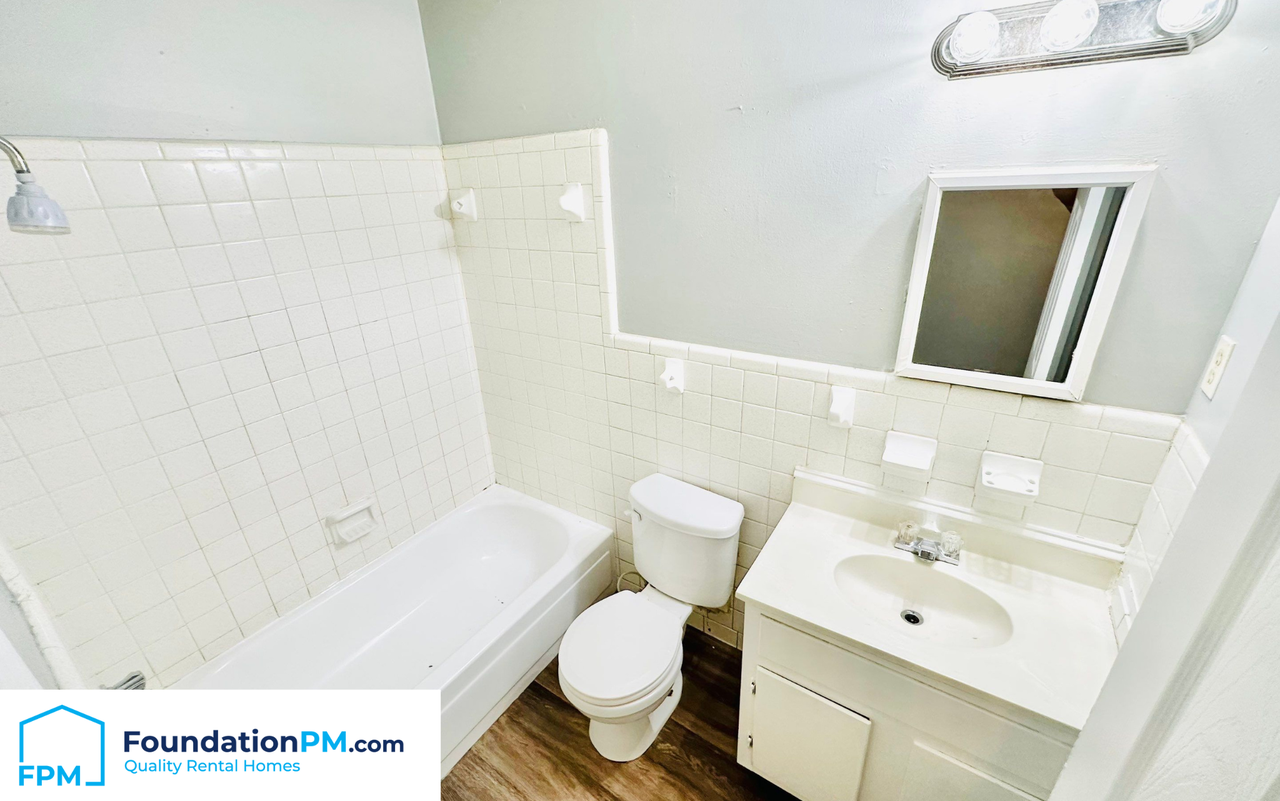 3366 Lone Rock Dr #1 - Photo 7 of 9