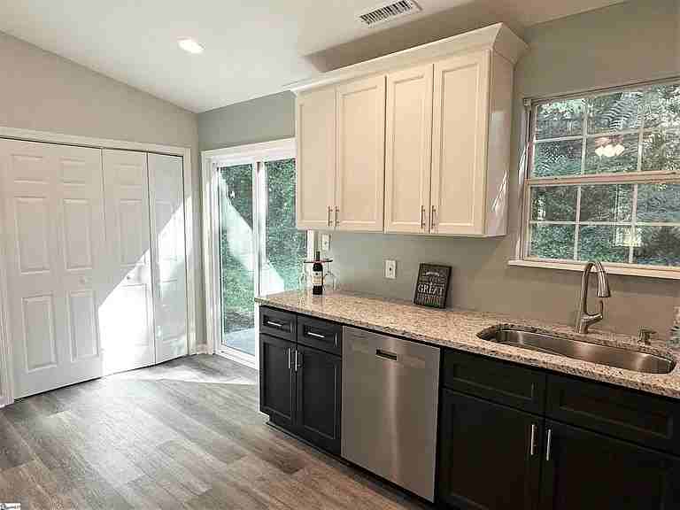 530 Todd Ct #1 - Photo 2 of 11