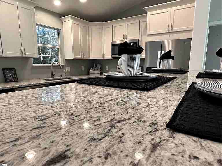 530 Todd Ct #1 - Photo 3 of 11