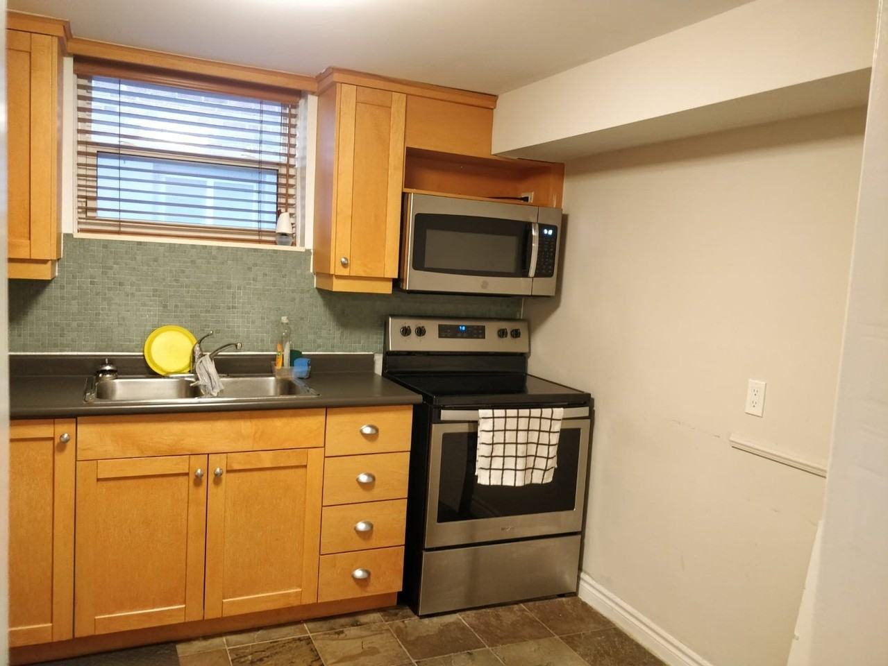 11 Markdale Avenue - Photo 3 of 4