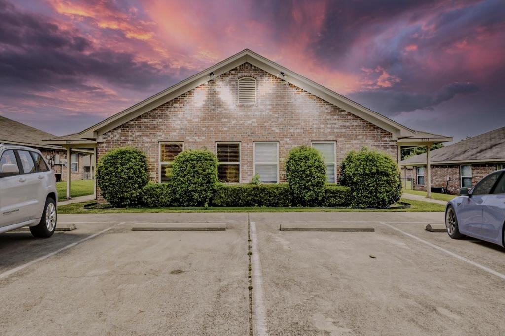 8616 Mccoy Road - Photo 2 of 13