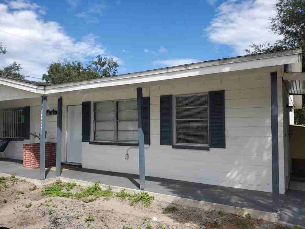 9409 N 9th St, Tampa, FL 33612 2 Bedroom Apartment for 1,300/month