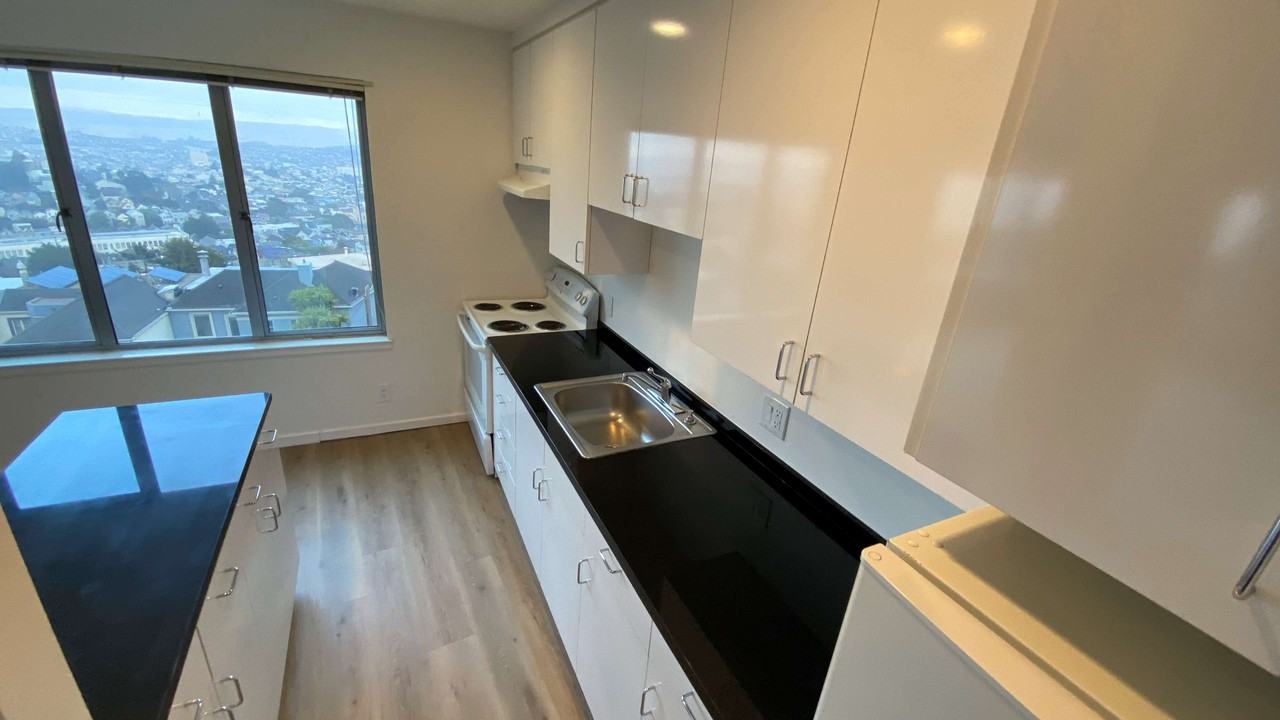 801 Corbett Ave #17 - Photo 6 of 12