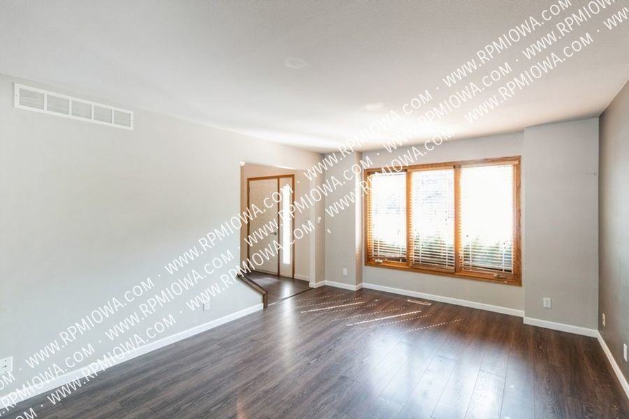 1509 Kentucky Ave - Photo 2 of 15