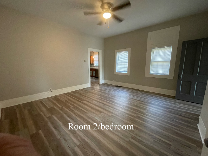 1107 Georgia St - Photo 6 of 15