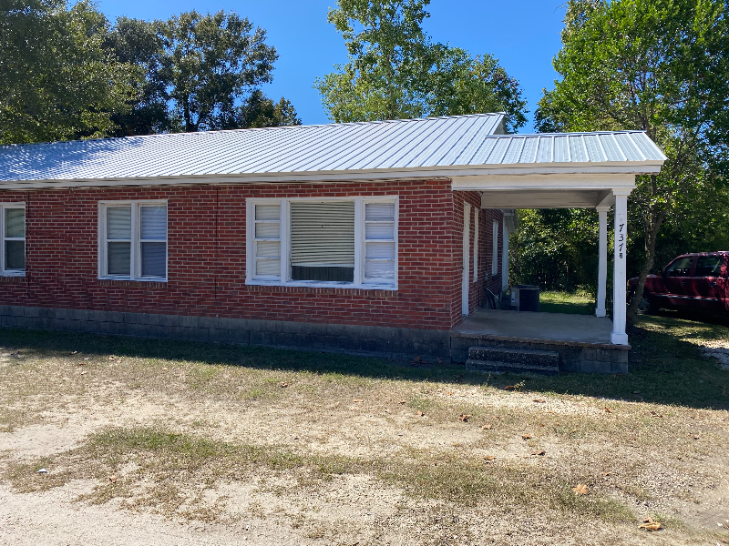 737 Jackson St #B - Photo 2 of 14