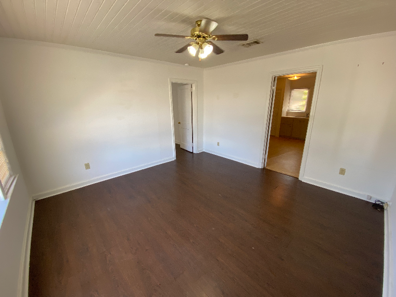 737 Jackson St #B - Photo 3 of 14