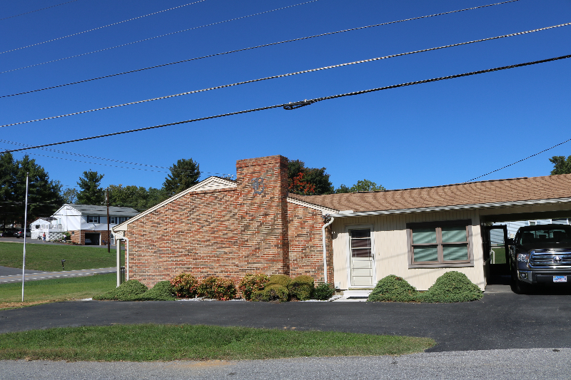 144 Bookerdale Rd - Photo 2 of 15