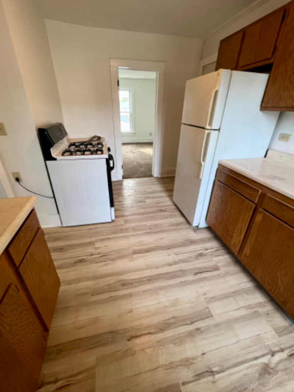 27 E Pulteney St #201 - Photo 2 of 7