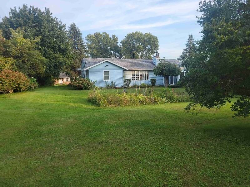 46 Brickyard Rd - Photo 3 of 19