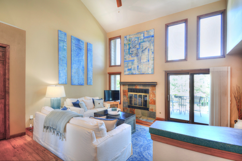 95 Woodbridge Dr - Photo 3 of 20