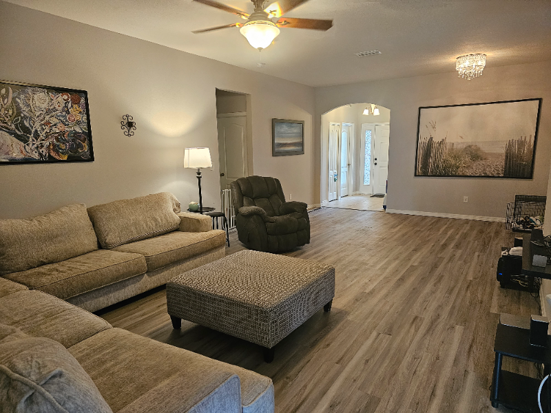 1748 Bonita Bluff Ct - Photo 3 of 9