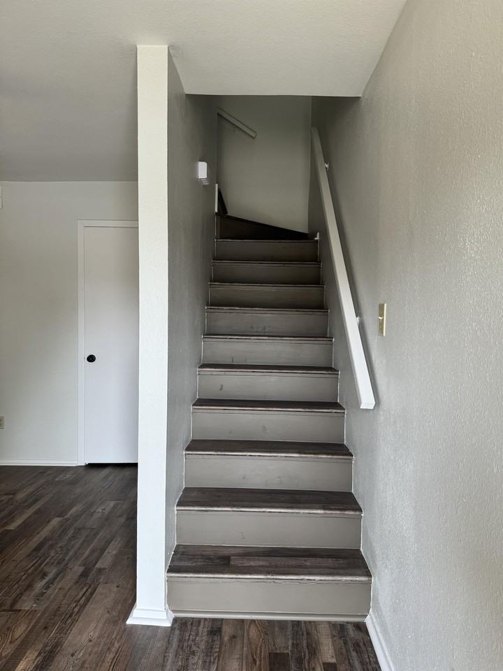 114 Pinebrook Pl #1 - Photo 2 of 11