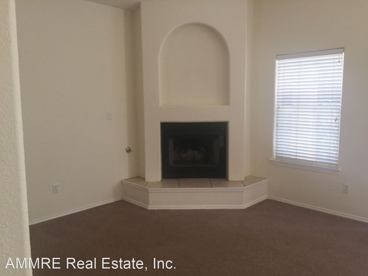 7232 Boxwood Ave Ne - Photo 2 of 6