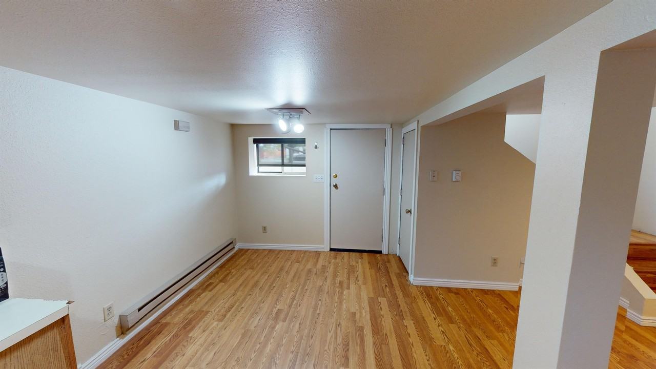 659 Elm St #1-2 - Photo 5 of 11