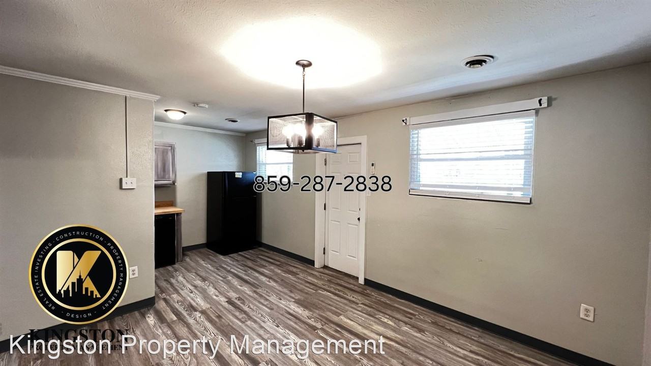 550 Smith St - Photo 2 of 7