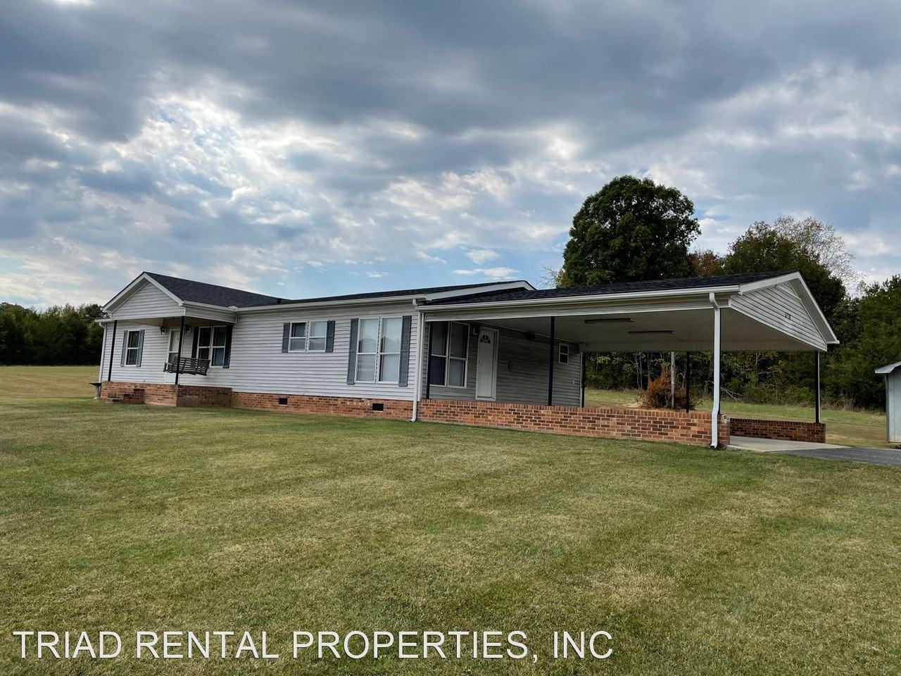 5731 Jackson Creek Rd - Photo 2 of 31