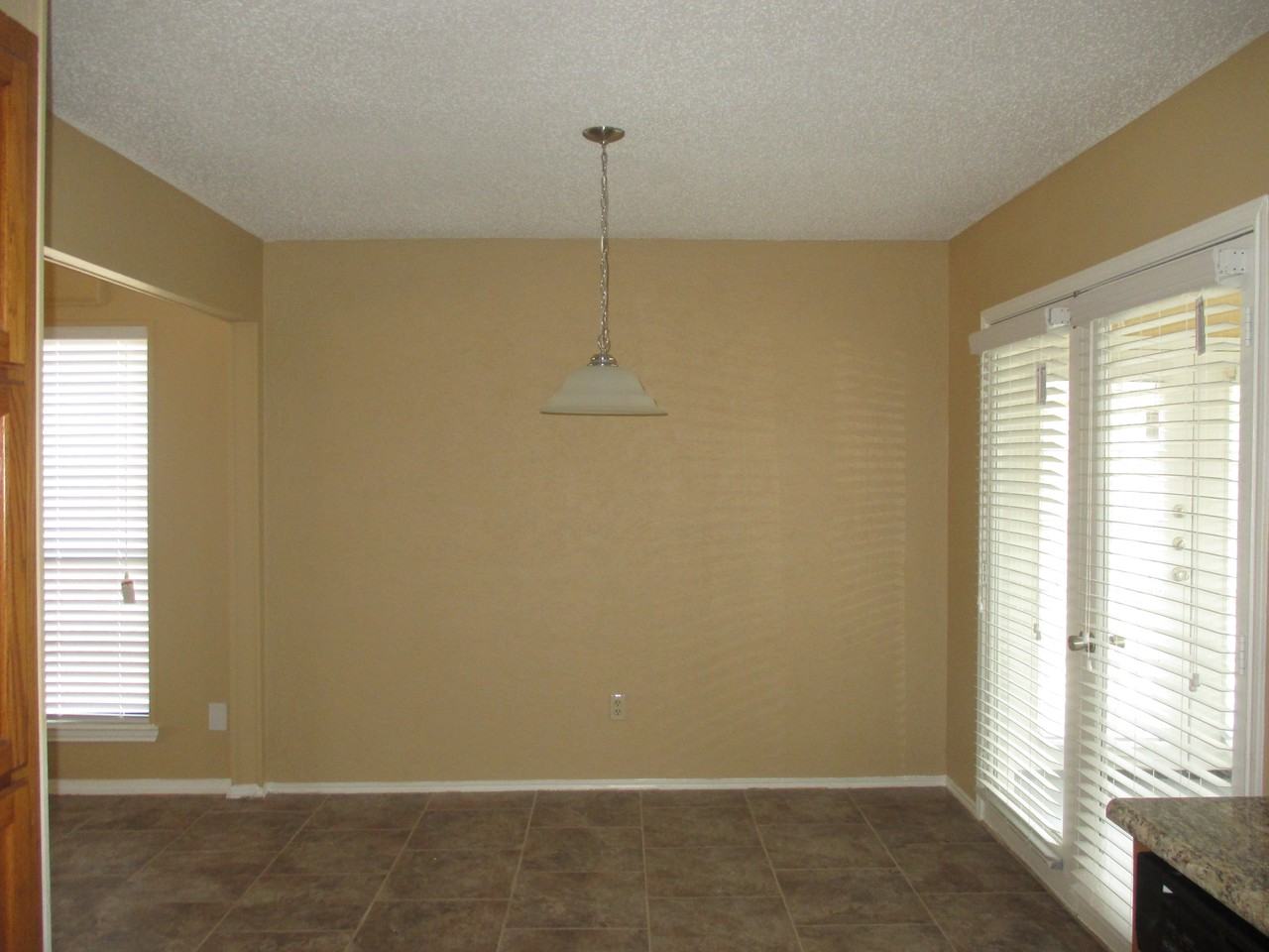 605 Oakland Hills Dr - Photo 3 of 12