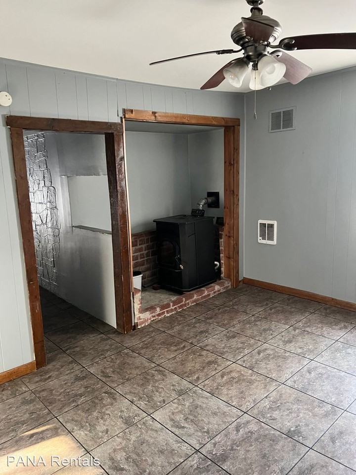 3402 New Holland Road - Photo 2 of 10