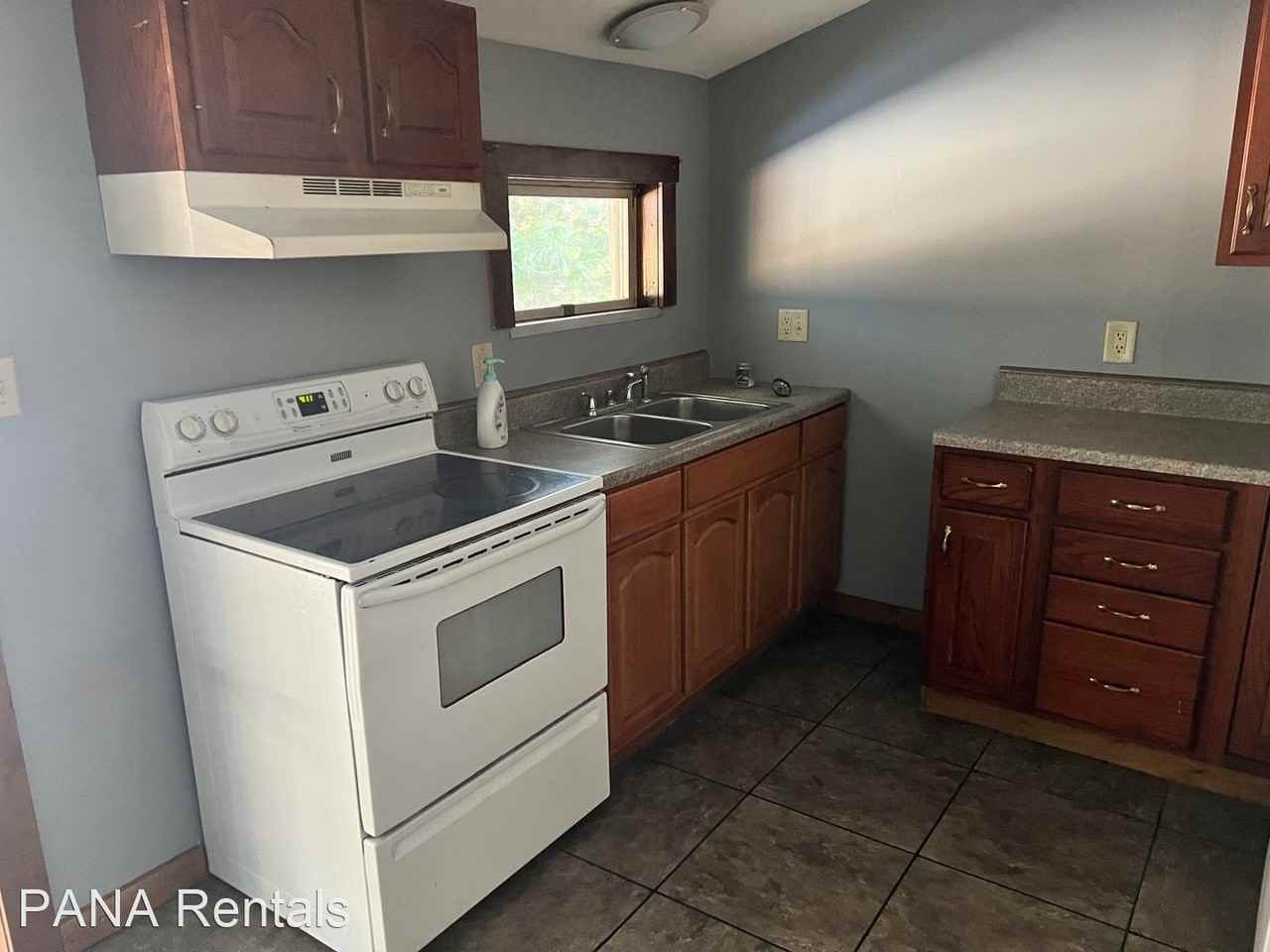 3402 New Holland Road - Photo 3 of 10