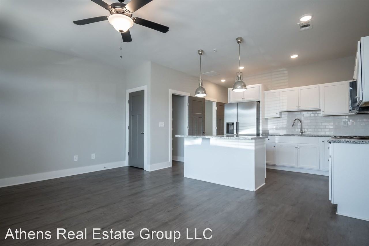 to Puritan Mill, the newest Townhome Community in Athens, GA! Apartments 1120 Macon