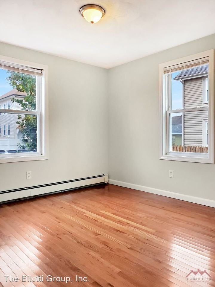 29 Blaine Street - Photo 3 of 7