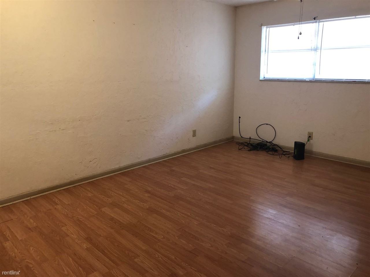 2301 Addiebelle St - Photo 2 of 8